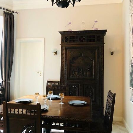 Vip Apartment History ลวีฟ ภายนอก รูปภาพ